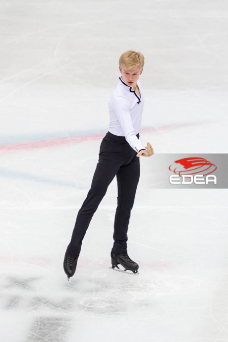 Ice Gallery Skates U.S.